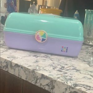 Caboodles retro make up train case